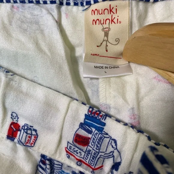 Munki Munki Women’s Flannel Costco Theme Pajamas Set Large - Picture 7 of 8